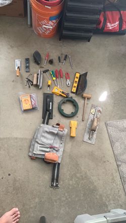 Mixed Hand Tool Lot with Tool Belt