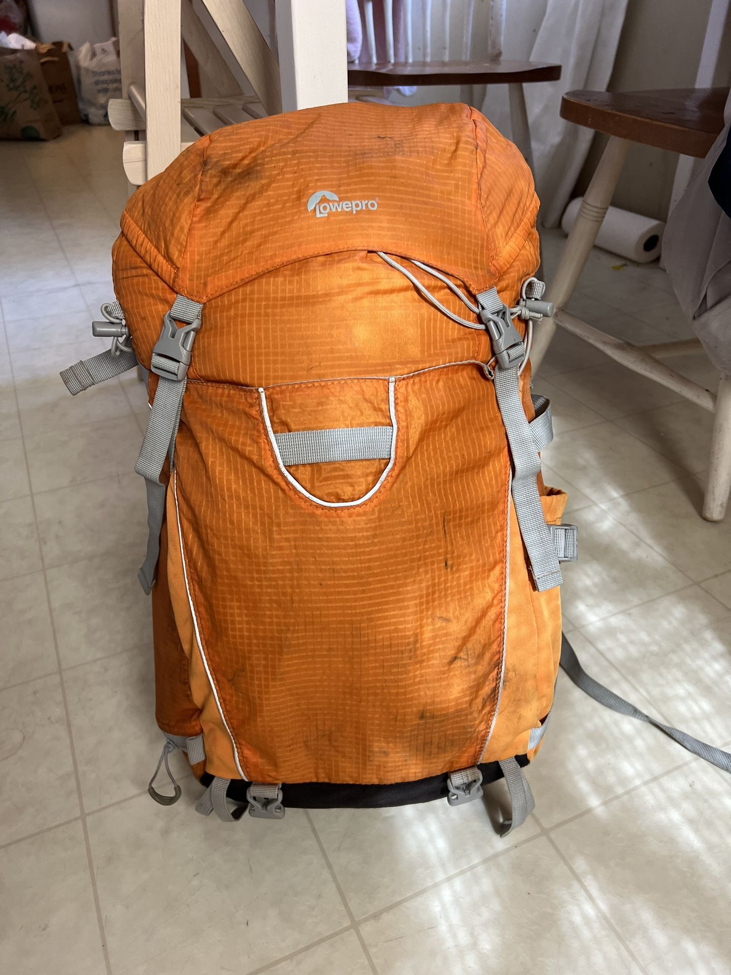 Lowepro Photo Sport 200 AW Backpack (Orange)