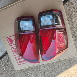 Toyota Tacoma Tailights Oem 2015-23