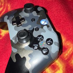 Xbox 1 Wireless Controller Camo Night Opps