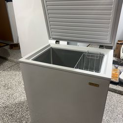 Idylis Chest Freezer