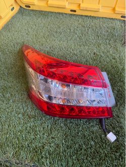 2013 Nissan Sentra Left/Driver Side Tail Light Part