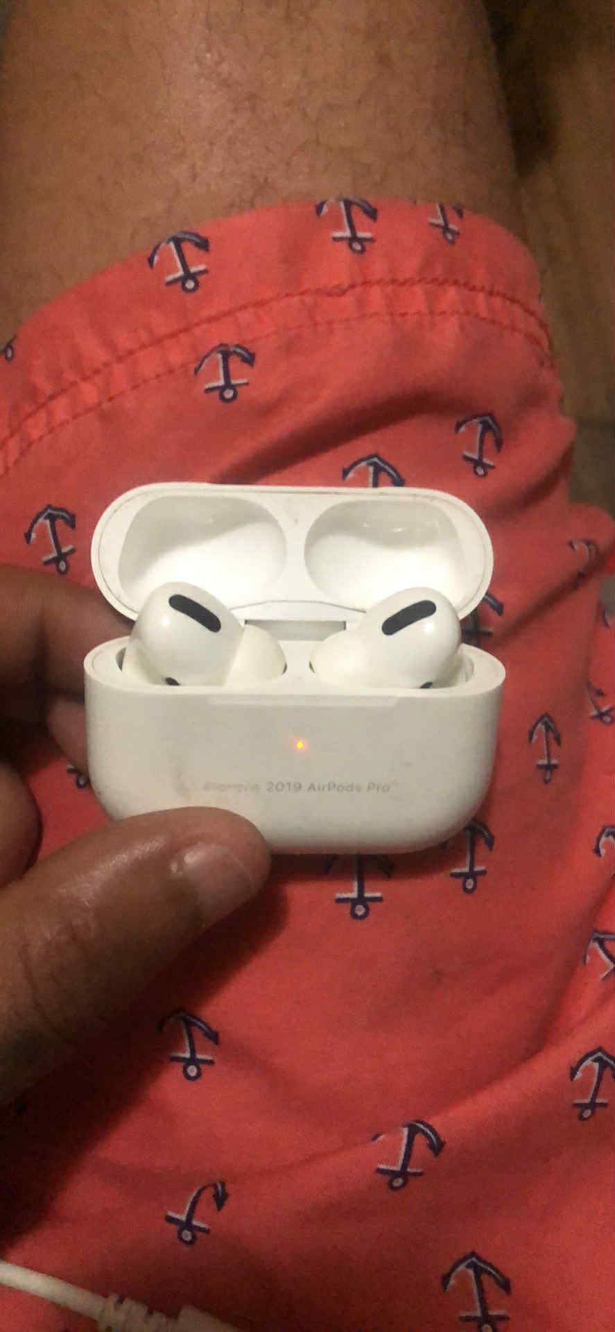 Apple AirPod Pros 