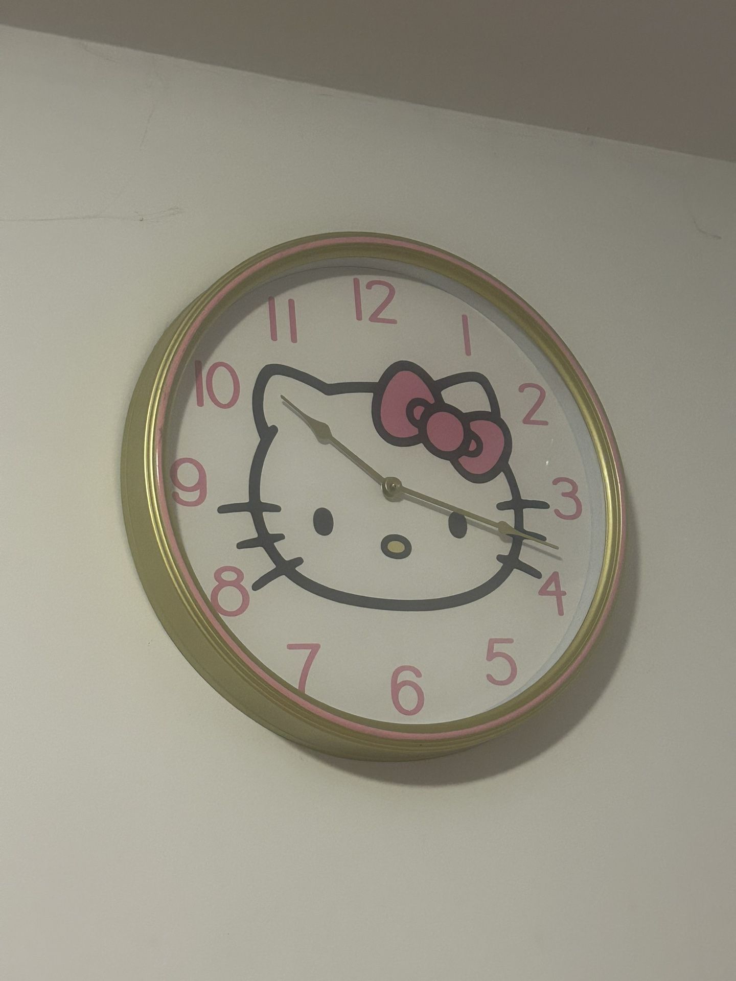 Hello Kitty Wall clock