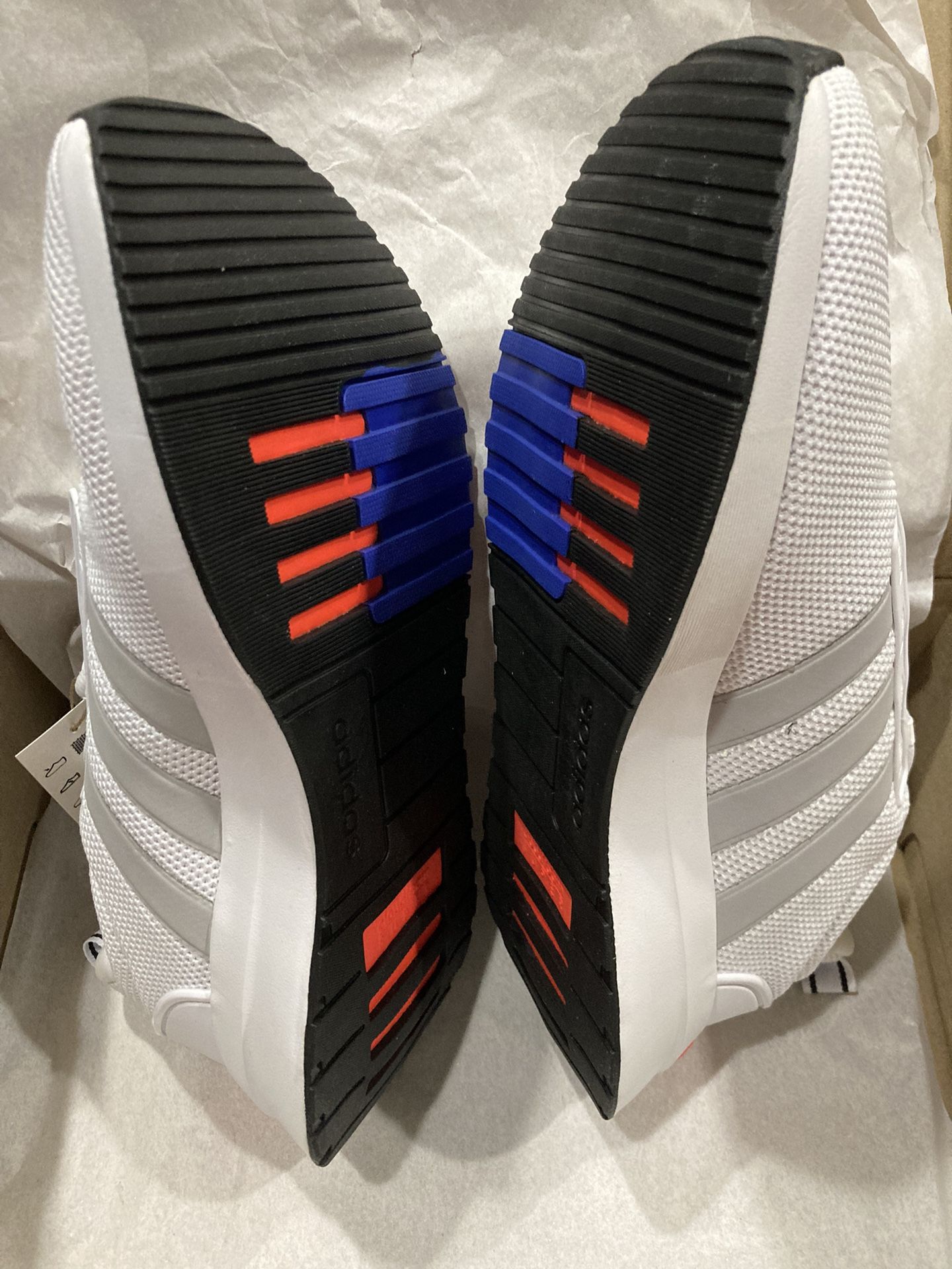 Brand New Adidas GX8131  Racer TR21 Wide Men's Shoes  White Grey Red  Size 9