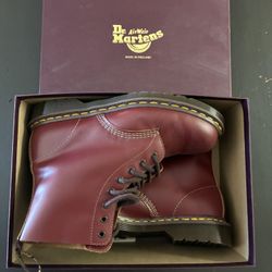 Made in England, 1460 Oxblood Doc Martens boots