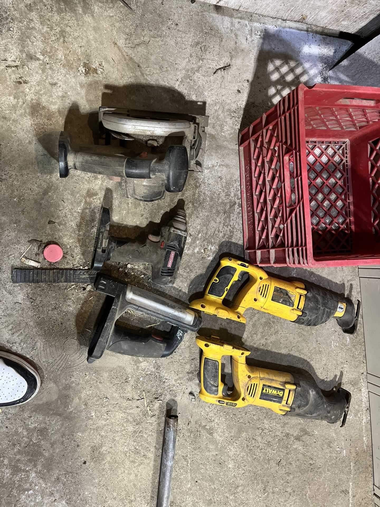 Tools No Batteries 18v