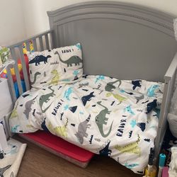 Crib/Toddler Bed
