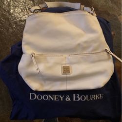 Dooney & Bourke  Hand Bag