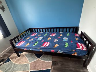 Twin bed