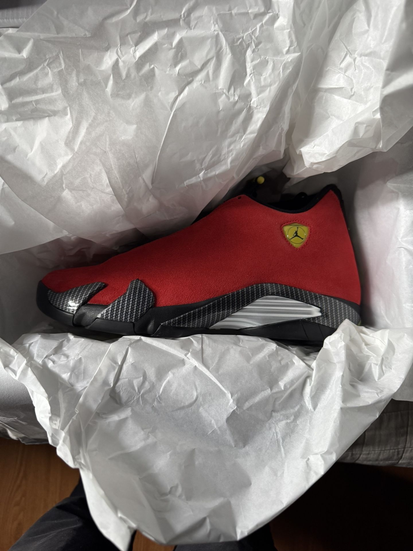 Air Jordan 14 Ferrari