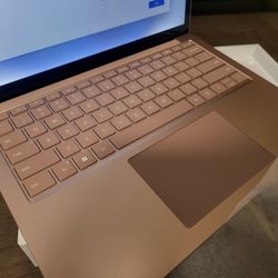 Microsoft - Surface Laptop 5 - 13.5" Touch-Screen - Intel Evo Platform Core i5 with 8GB Memory - 512GB SSD - Sandstone (Metal)