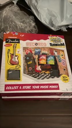 Miniverse music store