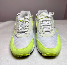 AIR MAX 1 WOMENS “VOLT" Size 7