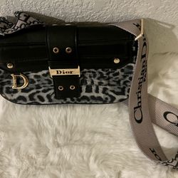 Andbags: Christian Dior, Louis Vuitton,gucci $80 $60 $50