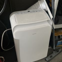 Insignia Air Conditioner