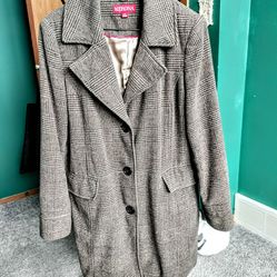 Merona Women's Size Medium Peacoat--brown  grid pattern 