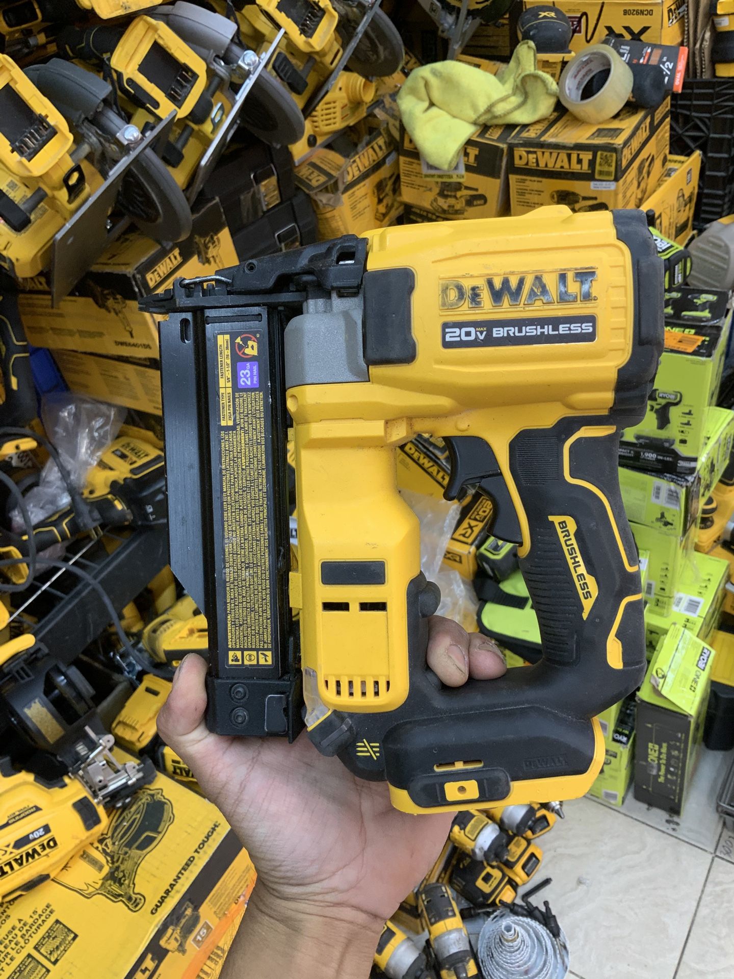 Dewalt 20V Pin Nailer 23GA