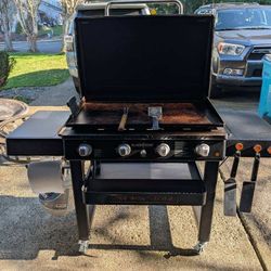 Model #1932 Blackstone 36" Culinary Series 4-Burner Griddle with Hood and Blackstone weather resistant cover