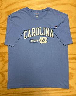XL North Carolina Women’s Tar Heels Carolina Mom Blue Short Sleeve T-Shirt