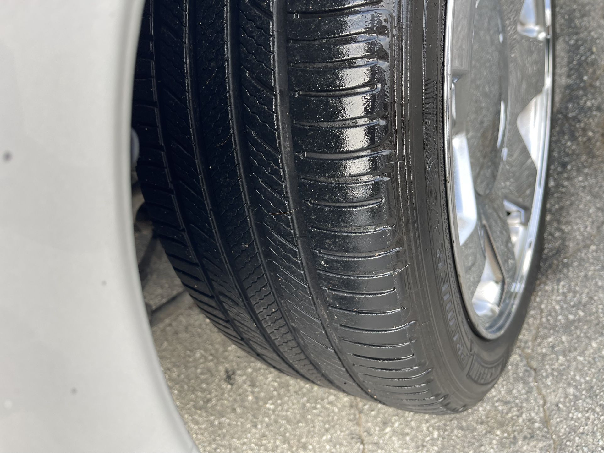 06 Cadillac wheel