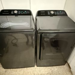 LIKE NEW SAMSUNG WASHER AND DRYER SET. 