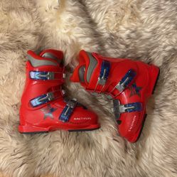 23.0 Salomon Performance Ski Boots Red