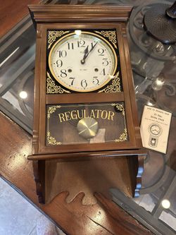 Antique Hanging wall clock - Regulator