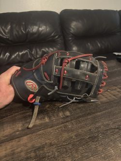 PROSFM20-FF5 12/4inch Right Handed Freddie Freeman Glove