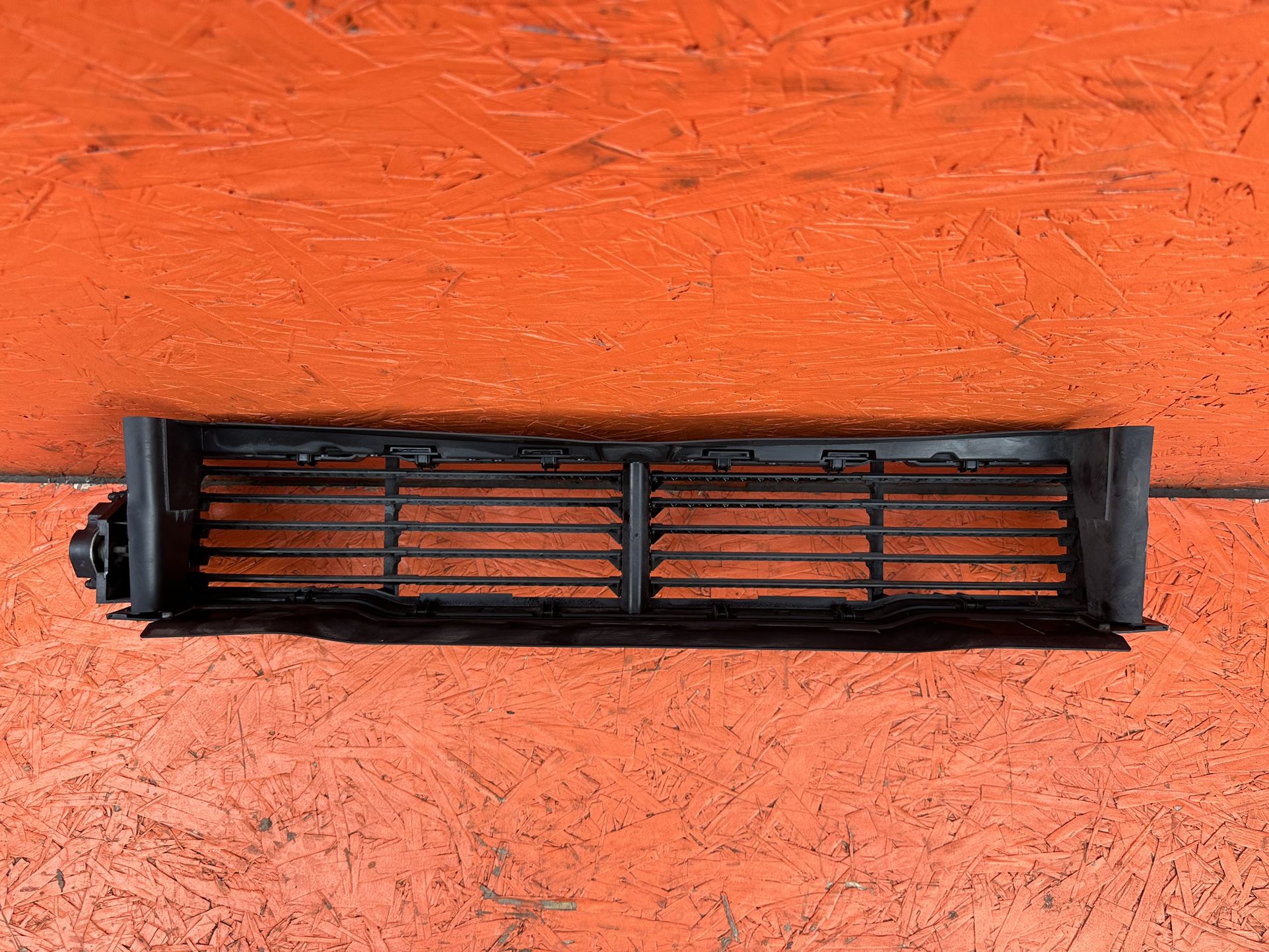 2017 - 2023 Mazda CX-5 Front Lower Active Air Shutter Grille W/ Motor Module OEM
