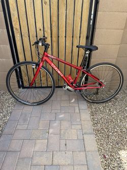 Small Frame Trek 7.2X Aluminum Hybrid Bike