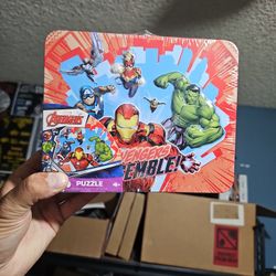 Avengers 48 Pc Puzzle And Lunch Box 