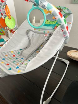 Bright Starts Vibrating Bouncer Seat
