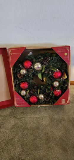 Member's Mark 32-Inch Decorated Christmas Wreath