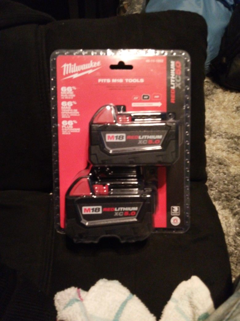 Milwaukee M18 Red Lithium XC 5.0 2Pac