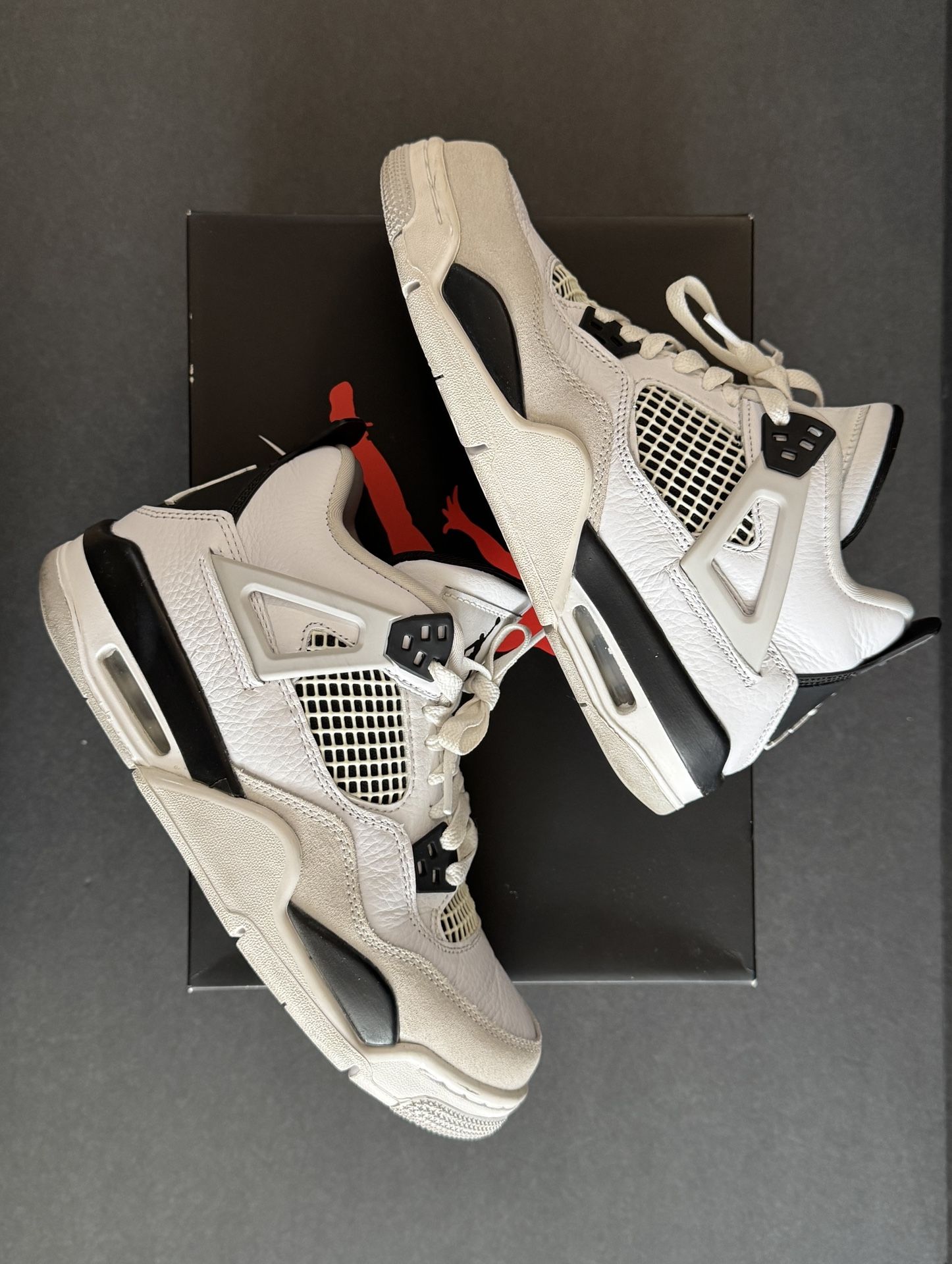 Air Jordan 4 Retro Gs Size 6Y “ Military Black “