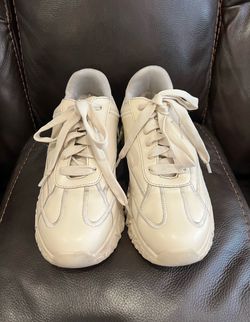 DKNY Lace Up Women Sneakers/ Shoes Size 7