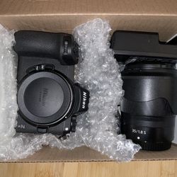 Nikon Z6 + 35mm 1.8s