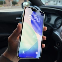iPhone 16e 