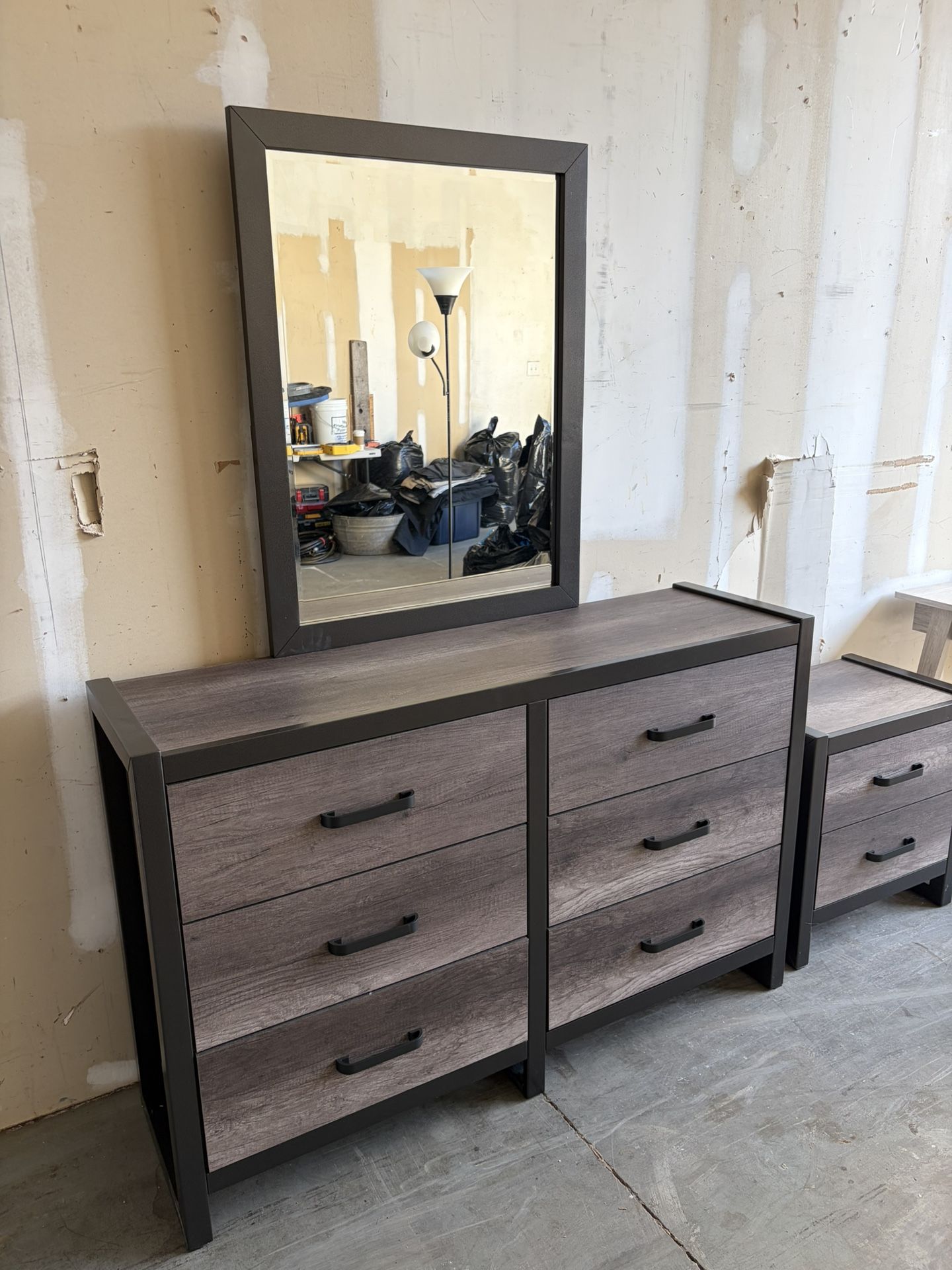 Brand New Dresser, Nightstand and Murrow