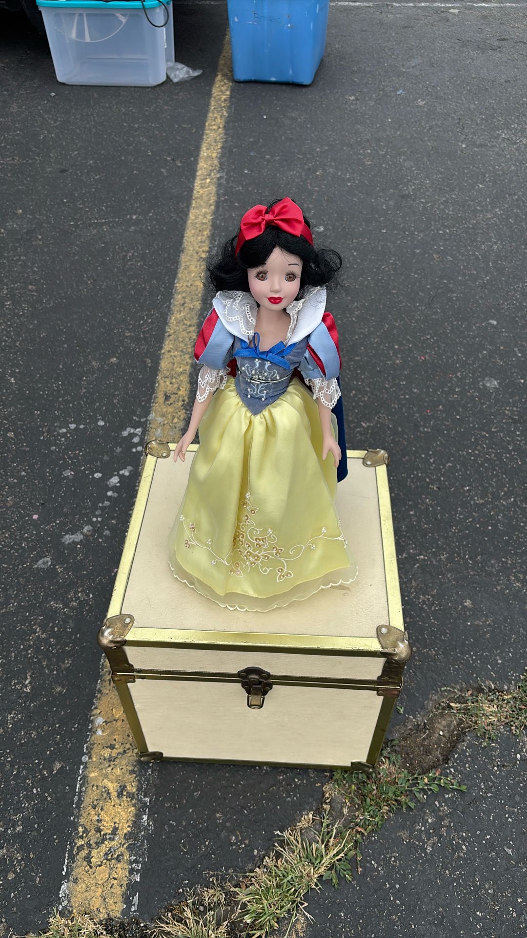 Snow White Porcelain’s Doll W/ Stand