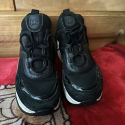 Micheal Kors Platform Sneaker 