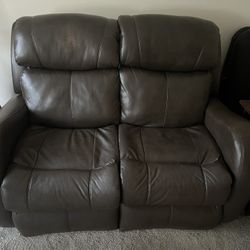 Love Seat Recliner - Individual Controls 
