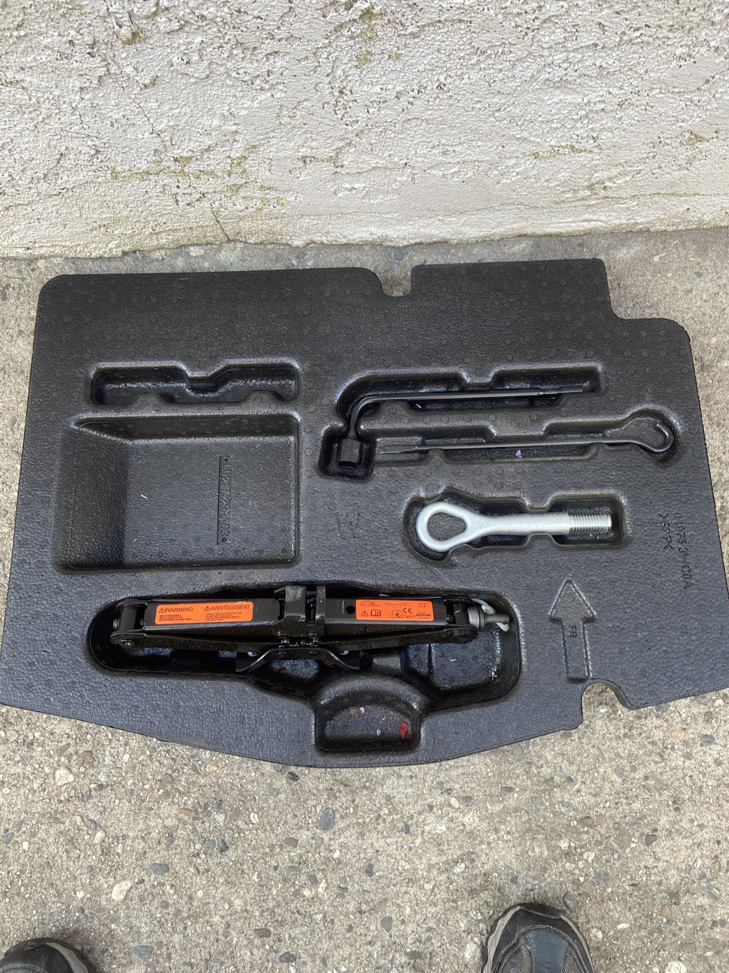 Nissan Versa 12-19 Spare Tire Jack Kit