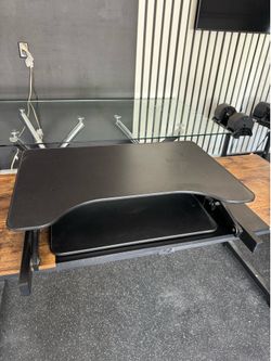 Desk riser