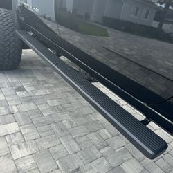 Running Boards For 2020-2022 GMC 2500 Crew Cab