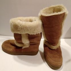 Style + Co Faux-Fur Lining w/ Microfiber Fabric Chestnut Women’s Boots size 8M