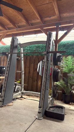 Body solid smith machine