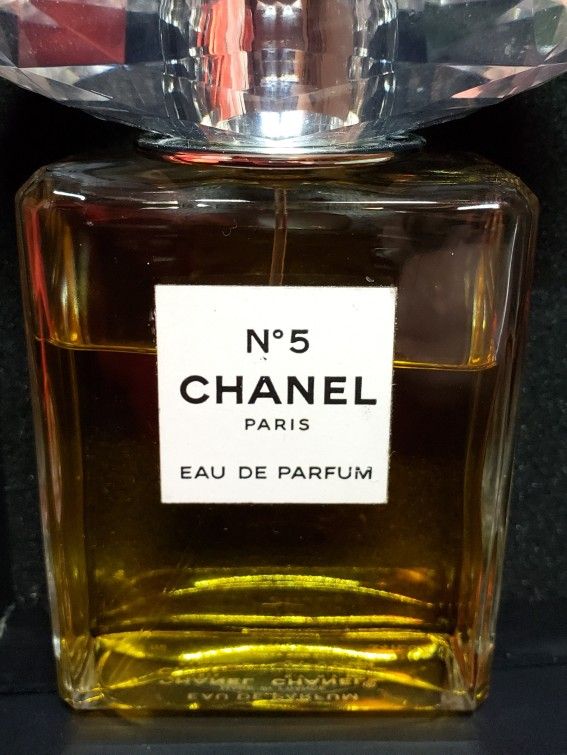 Chanel no 5 Eau De Parfum Perfume preowned