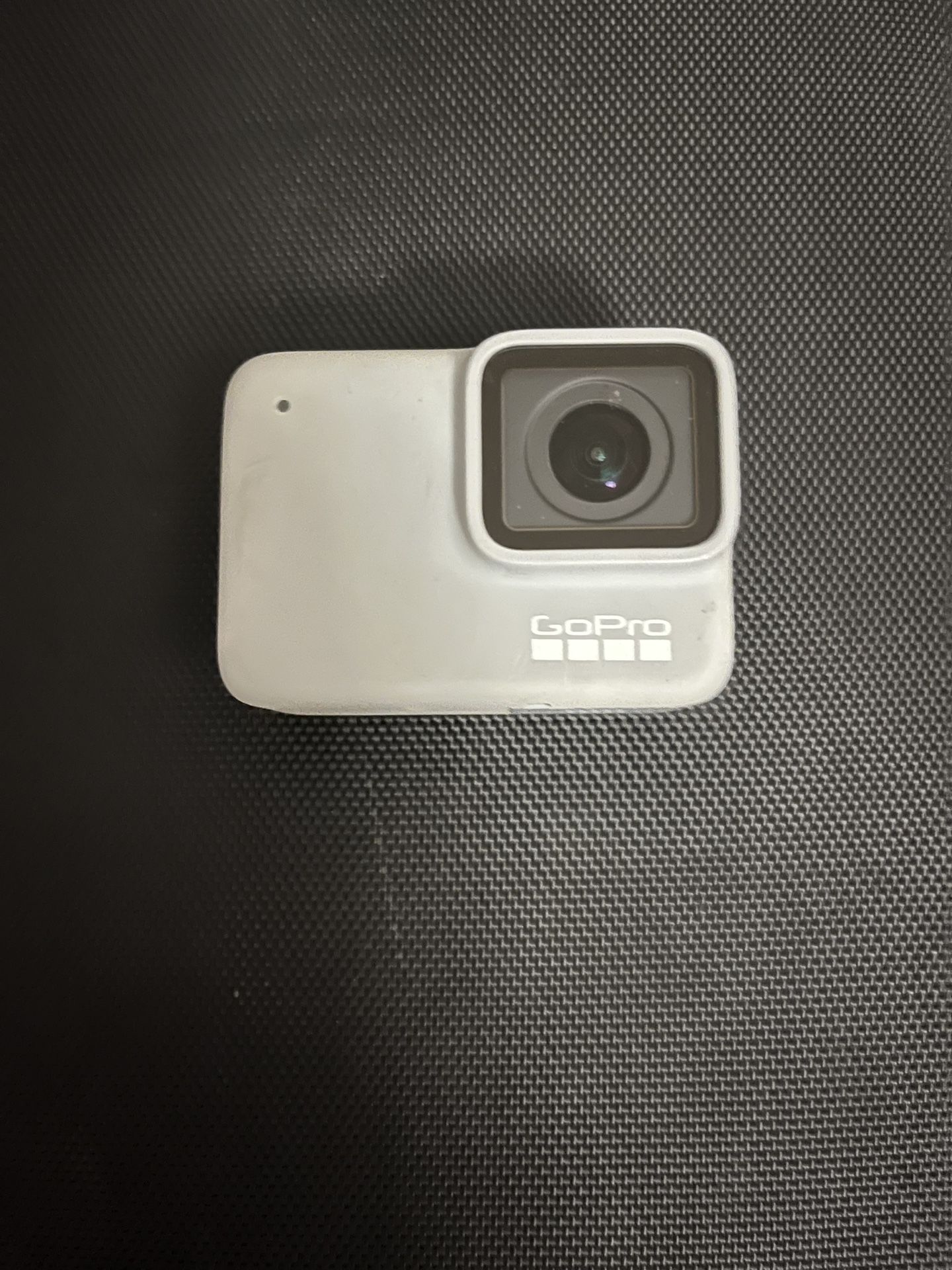 GoPro HERO7 White